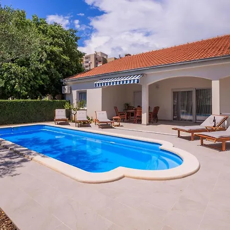Sviba Villa *